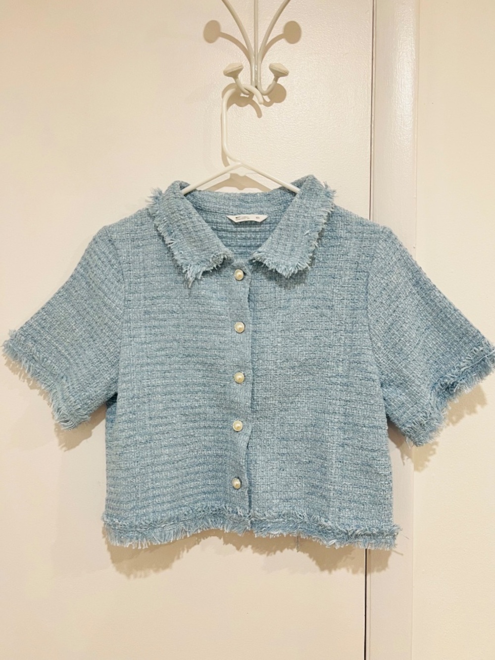NET Ladies Light Blue Tweed Cropped Jacket Top Frayed Trim Ivory Pearl Button